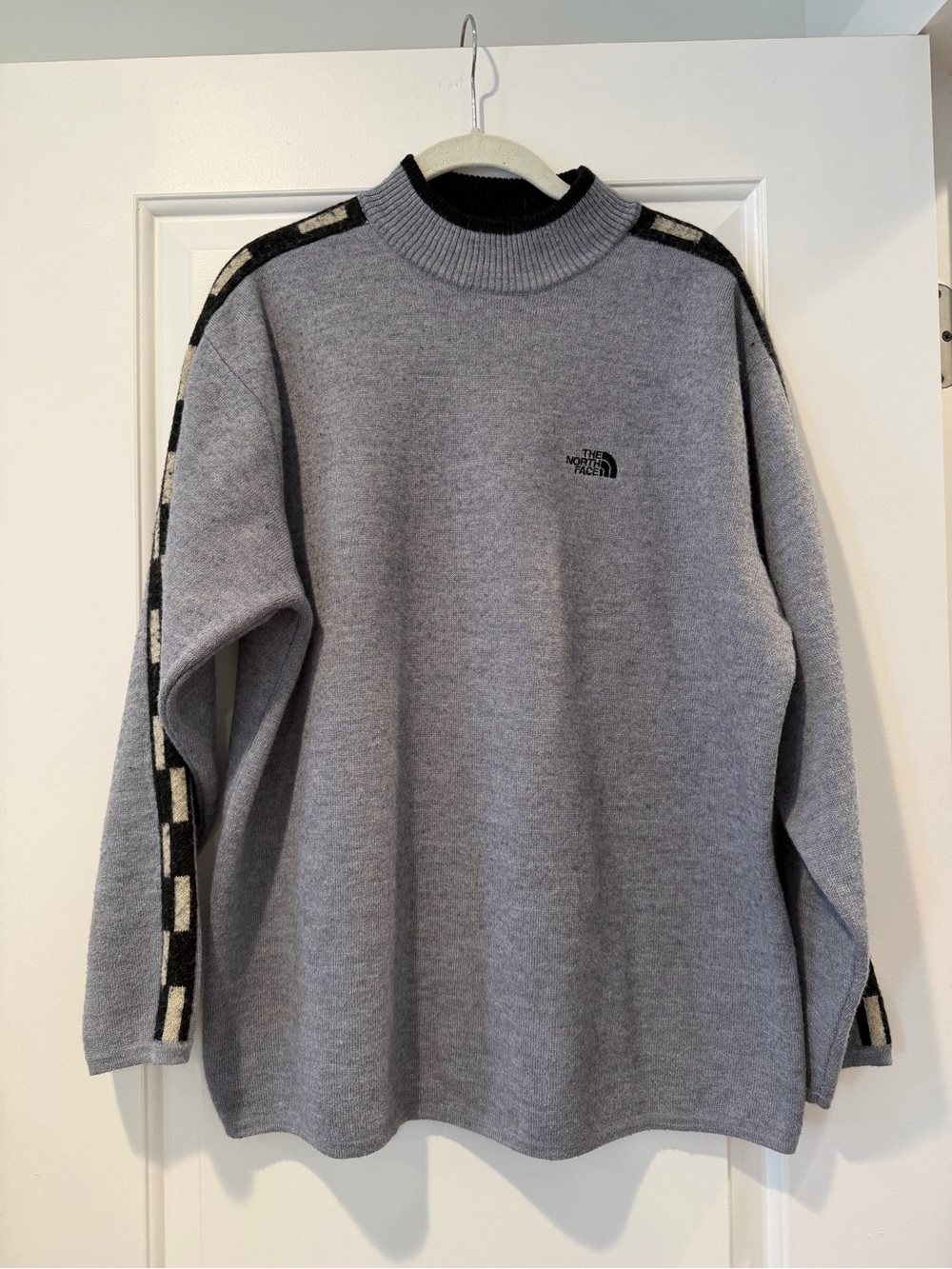 The North Face Vintage Men’s Wool Sweater - size Large